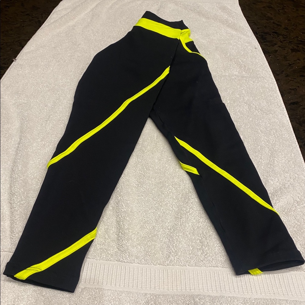 New never worn leggings